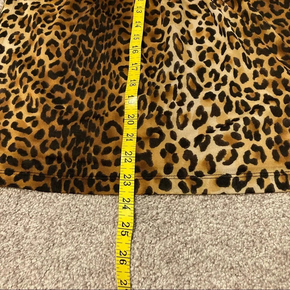 Jones New York Leopard Print Blouse Petite - Picture 12 of 15